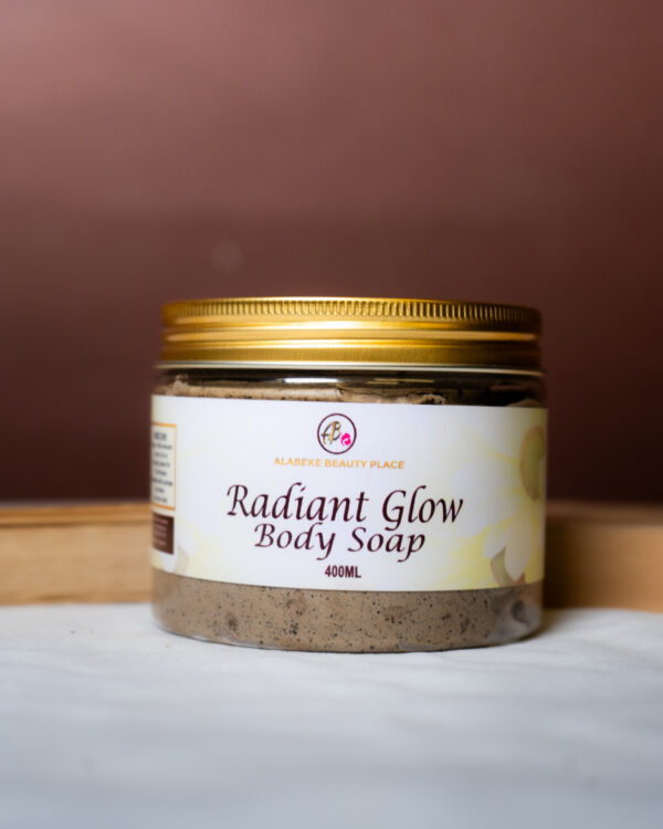 Radiant black soap 400ml
